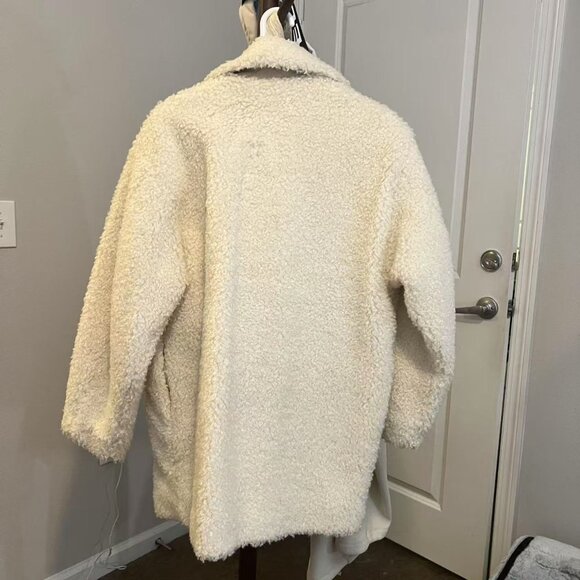 Aritzia Wilfred Free Teddy Jacket (Faux Fur) - Picture 5 of 6